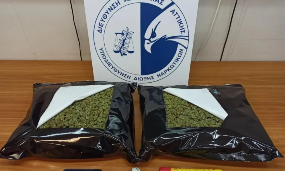 Η ΕΛ.ΑΣ συνέλαβε 19χρονο στο «Ελευθέριος Βενιζέλος» που επιχείρησε να "περάσει" ναρκωτικά